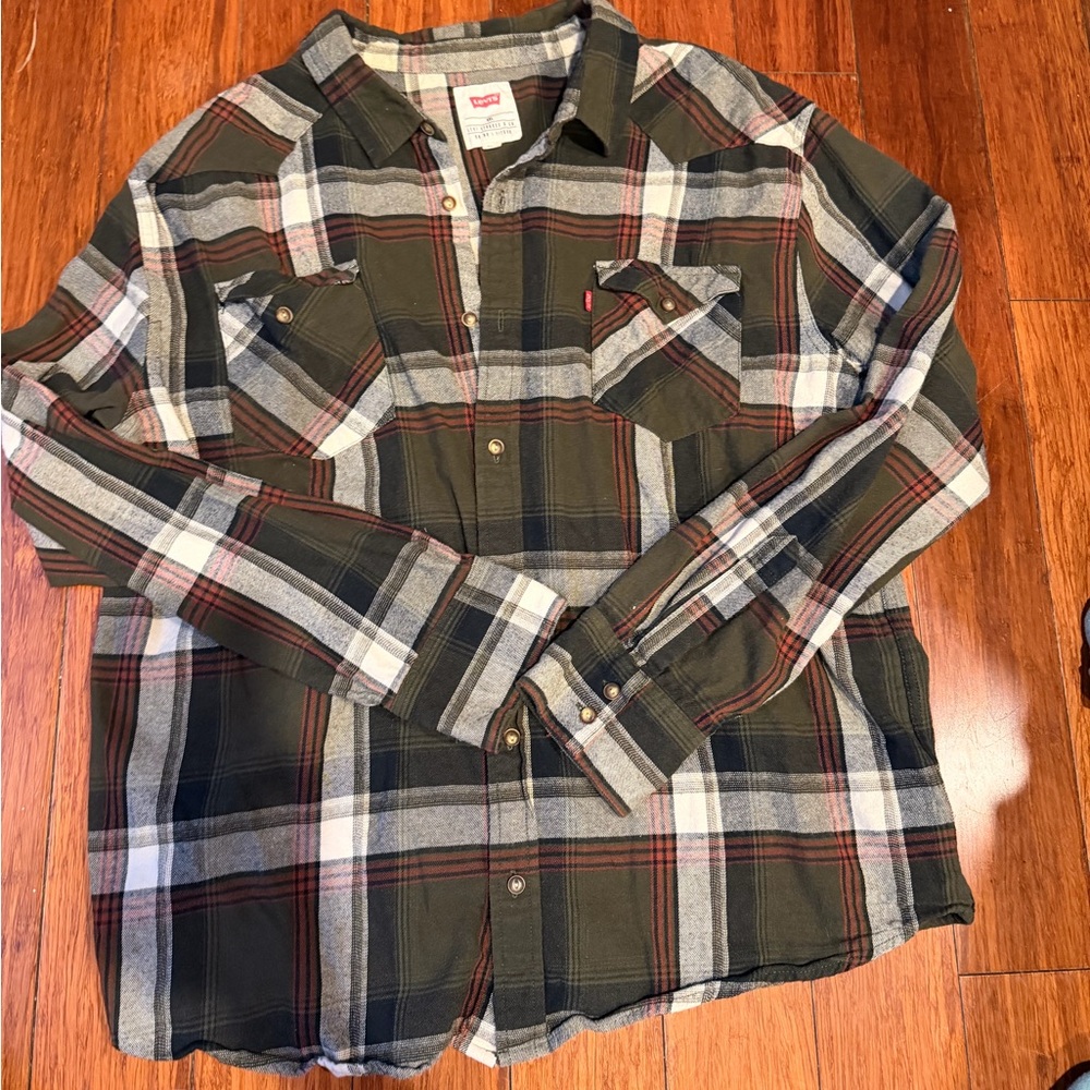 Levi’s olive green flannel button up shirt XXL